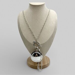 C1946 Silver Tone Tussle Large Pendant Drop Toggle Necklace